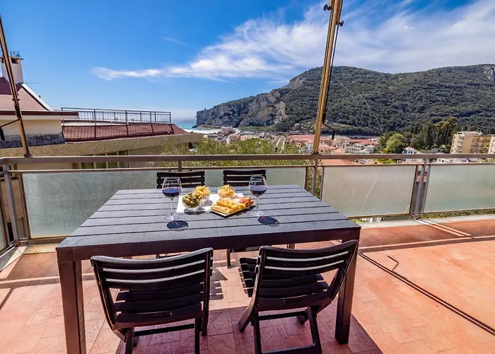 Casa Matilde - Vista Mare - Con Posto Auto * Finale Ligure